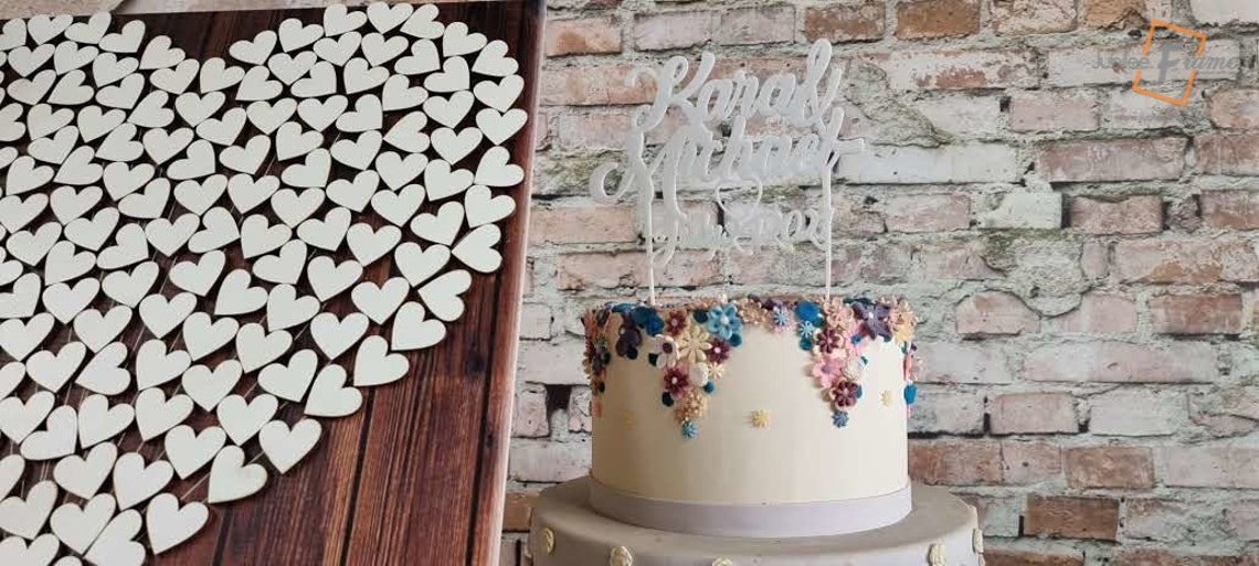 white-balloons-heart-shape_1